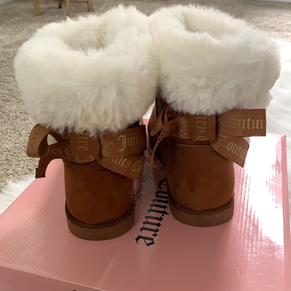 Juicy Couture Fur suede ankle boots - Picture 4 of 8
